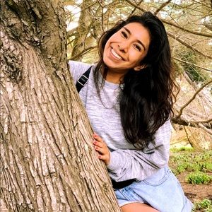 Meet your Posher, Liz